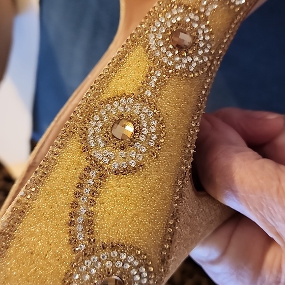 Lauren Lorraine "Elenor" nude size 8. New.  Looks more gold to me! - Picture 15 of 16